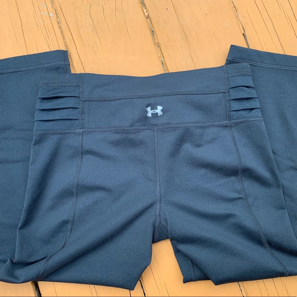 Under Armour Black Crop Leggings